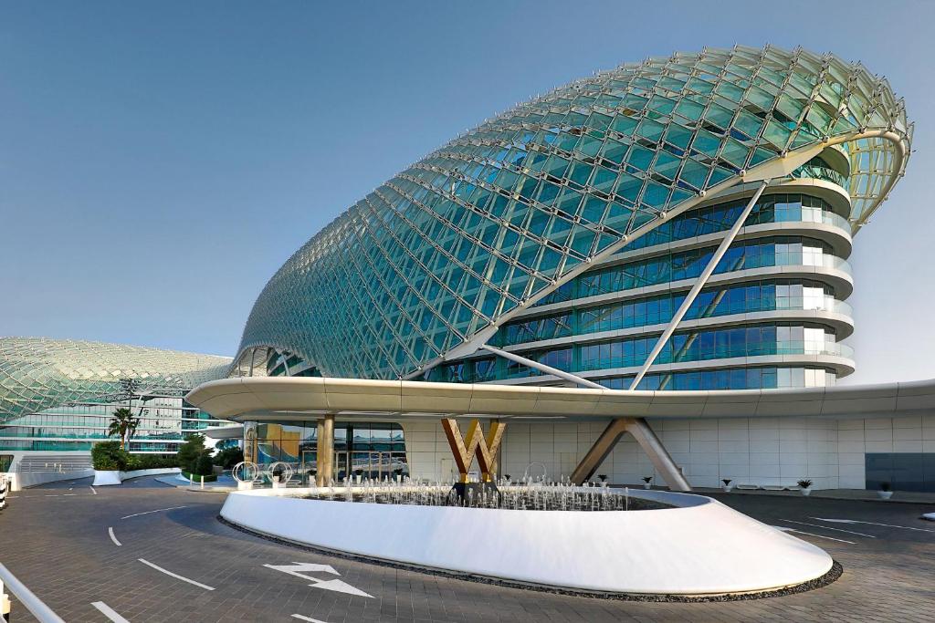 W Abu Dhabi Hotel Holiday Package